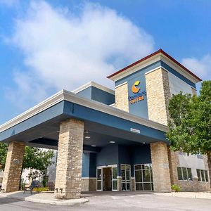 Comfort Suites Medical Center Near Six Flags